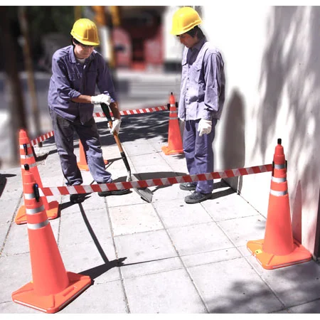 Cono con Cinta Retráctil de 2 mts - Imagen 4